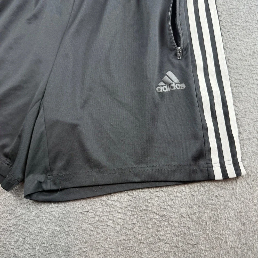 Adidas Athletic Shorts Men's XL Black Primeblue Aeroready 3-Stripe Zip Pockets